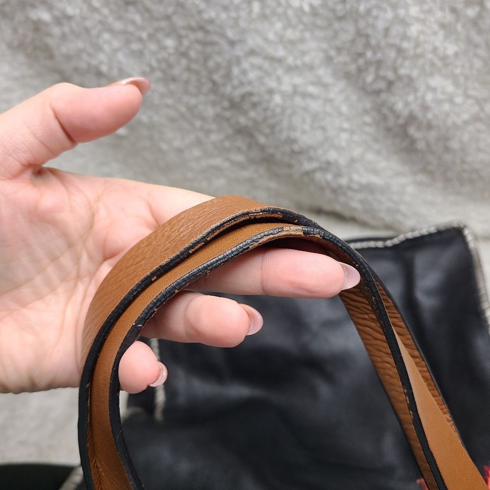 Lucky Brand Leather Whipstitch‎ Shopping Tote with Tassels - Picture 3 of 10